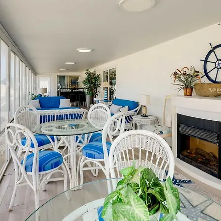 Between The Dunes Breezy Beachfront Oceano Home!